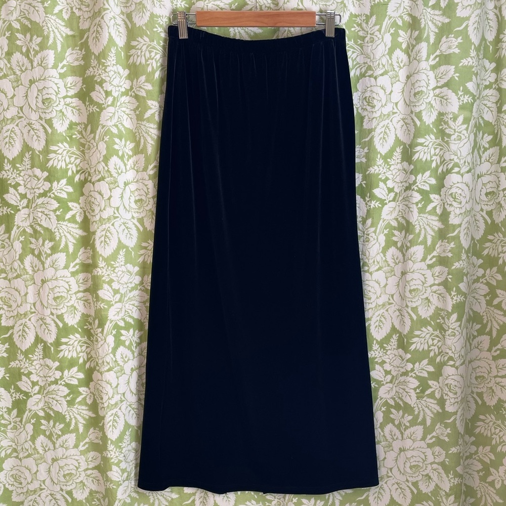 🏝️Big $10 Sale!🏝️Long Black Velvet Skirt